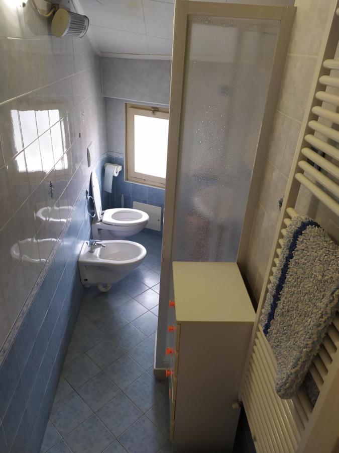 Appartamento Gianna Porto Valtravaglia Exterior foto