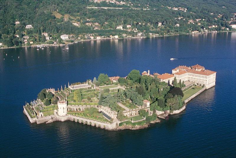 Appartamento Gianna Porto Valtravaglia Exterior foto